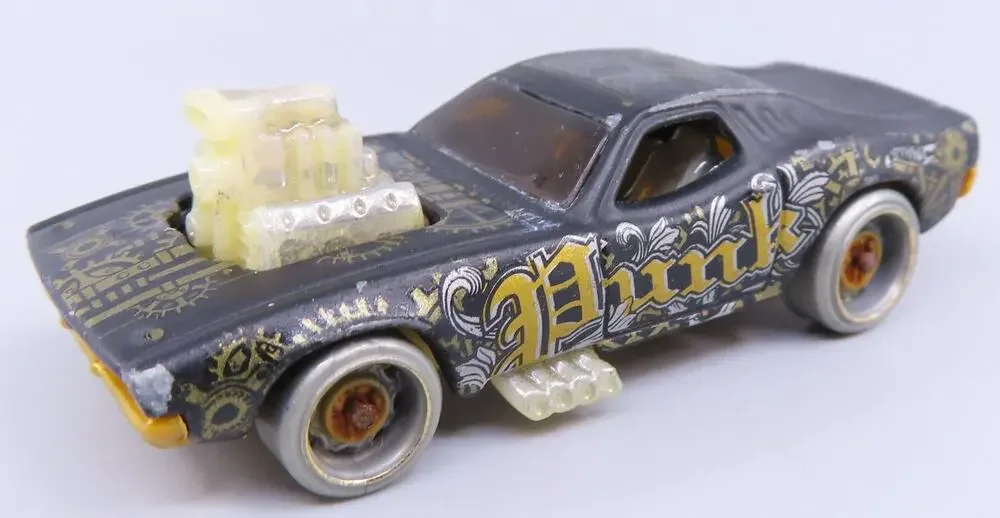 Hot Wheels 1970 Roger Dodger Black Gold Diecast Car 2015 Mattel Steampunk 1:64